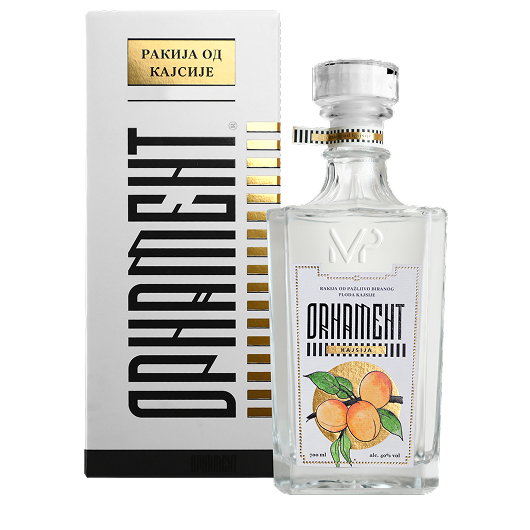 Ornament rakija od kajsije u poklon pakovanju